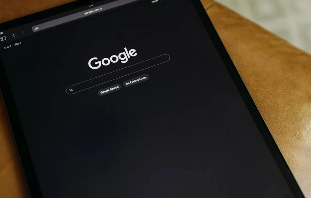 Google Photos 备份弹窗没人回，我干脆把通知权限这头牛钻了