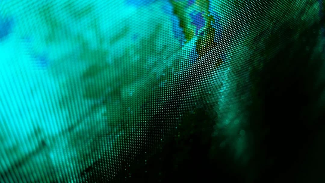 LoopLM 这篇论文,「不需要外部教师」是水分最大的一句